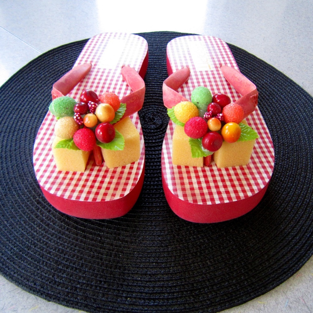 Esprit Fruity Red Gingham Flip Flops 7 Vintage